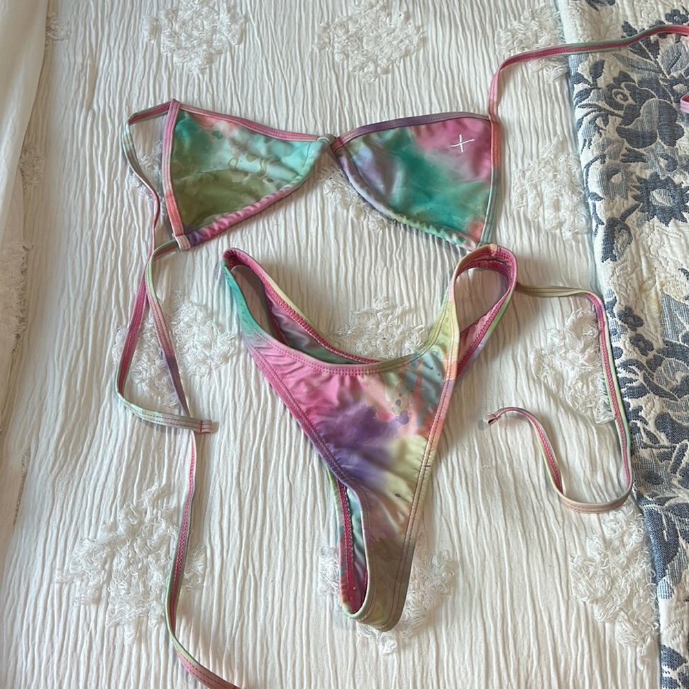 Boutine LA swimsuit set